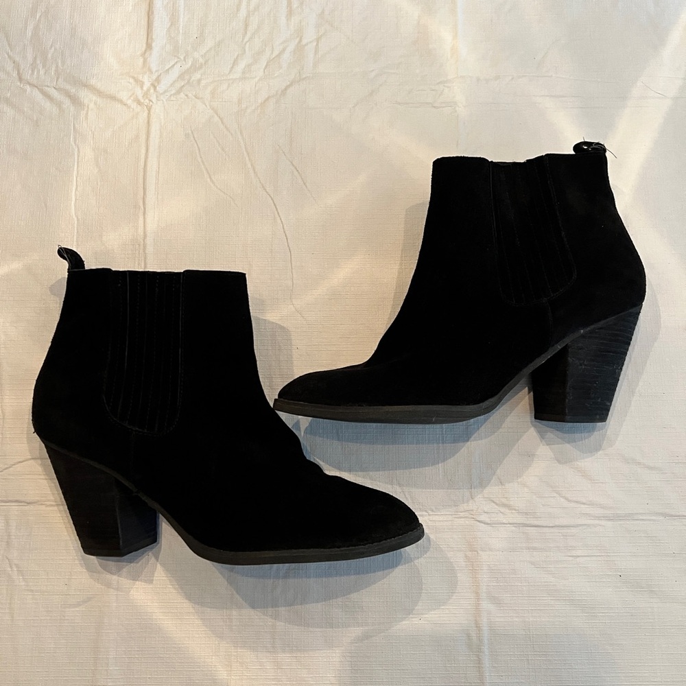 Black Suede Ankle Boots w Chunky Heel 12M